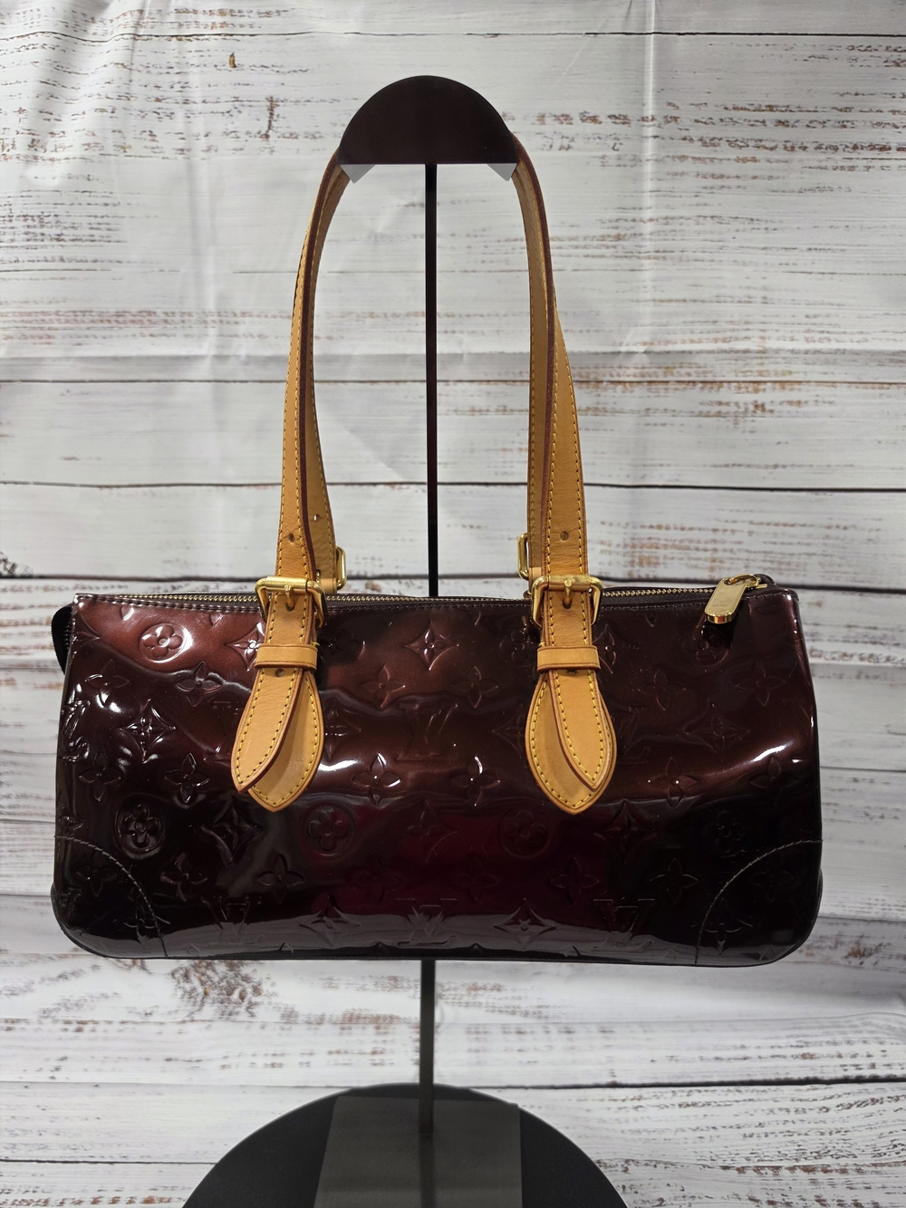 Louis Vuitton Rosewood Avenue In Amarante Monogram Vernis
